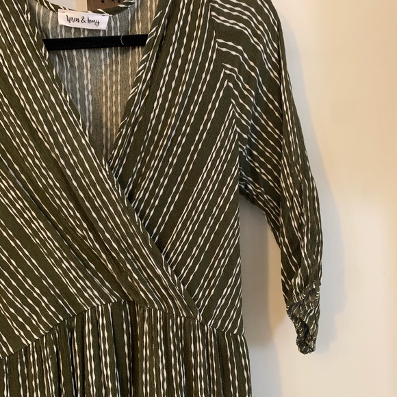 Wren and Ivory Maternity Maxi Dress - Picture 8 of 12